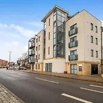 Central 1 Bd + Sofa Bed In The Heart Of Cheltenham!